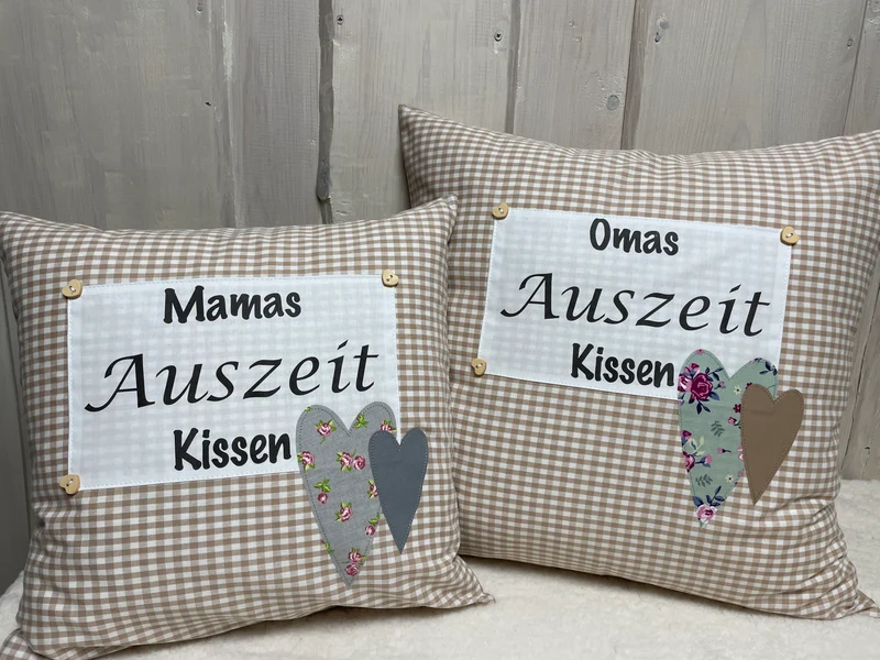 Landhausstil Kissenhülle * Kissenbezug * beige/weiß kariertes Dekokissen „Mamas Auszeit Kissen“
