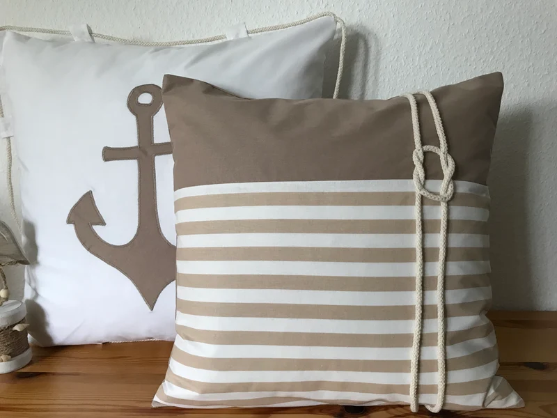 Maritime Kissenhülle, Landhausstil Dekokissen Seemannsknoten beige/weiß gestreift