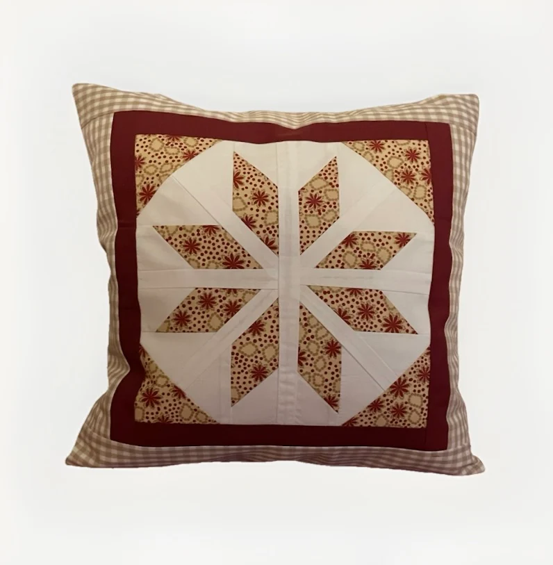 Patchwork Kissenhülle, Landhausstil Kissenbezug, beige /rot/ weiß 40x40cm