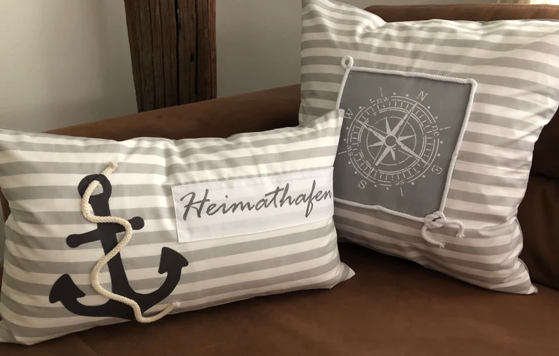 Maritime Kissenhülle, Landhausstil Kissenbezug * Heimathafen * grau/weiß 30x50cm.