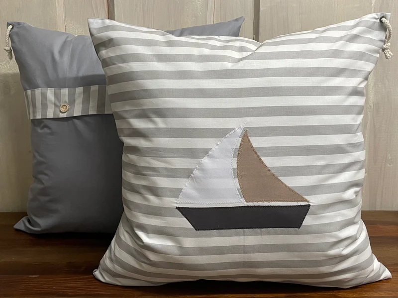 Maritime Kissenhülle, Landhausstil Kissen * Segelboot * grau/weiß/beige