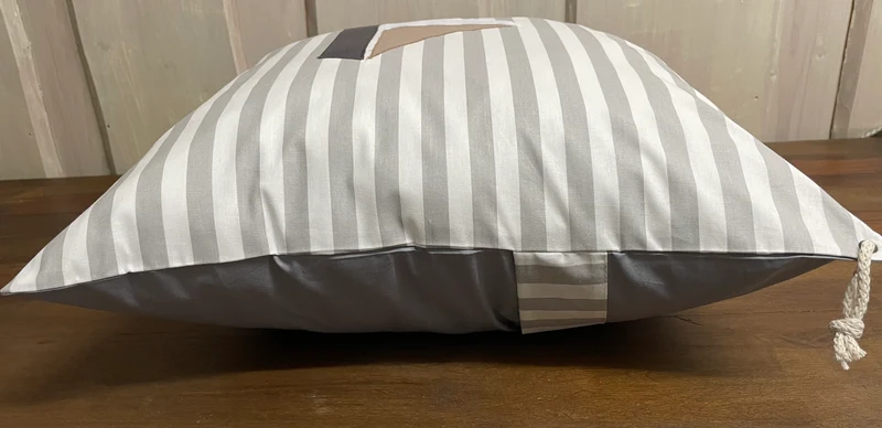Maritime Kissenhülle, Landhausstil Kissen * Segelboot * grau/weiß/beige