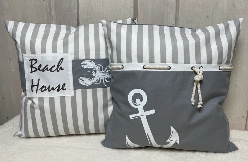 Maritime Kissenhülle, Landhausstil Dekokissen, Beach House grau/weiß
