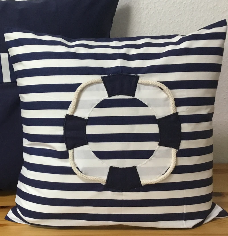 Maritime Kissenhülle, Landhausstil Kissenbezug, Rettungsring blau/weiß gestreift
