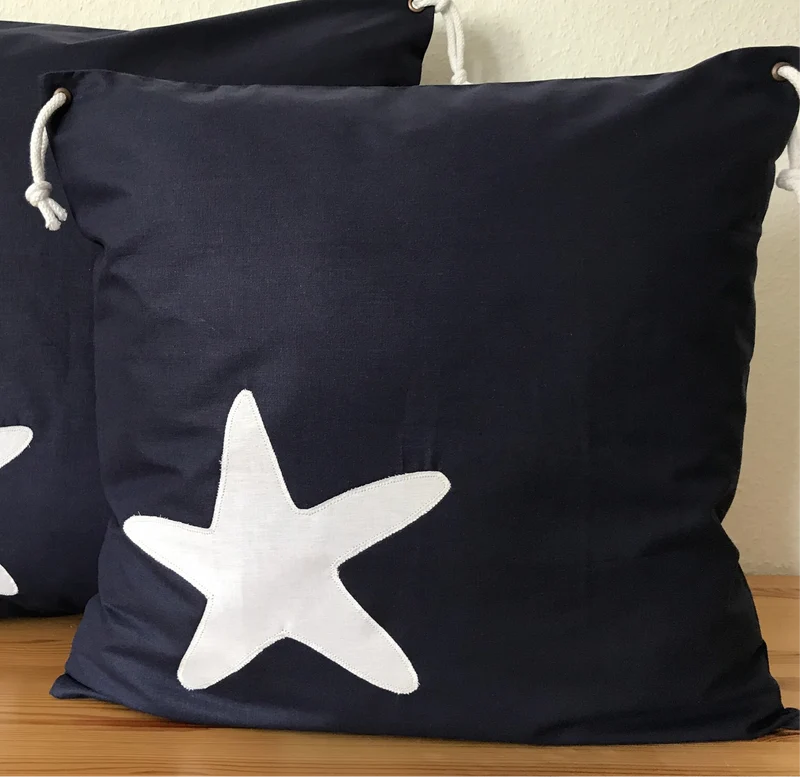 1x Maritime Kissenhülle, Landhausstil Dekokissen, Seestern. blau/weiß