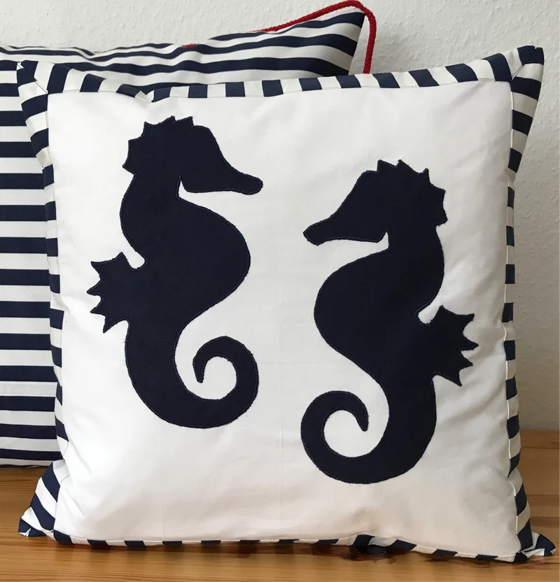 Maritime Kissenhülle, Landhausstil Kissenbezug * Seepferdchen weiß/blau