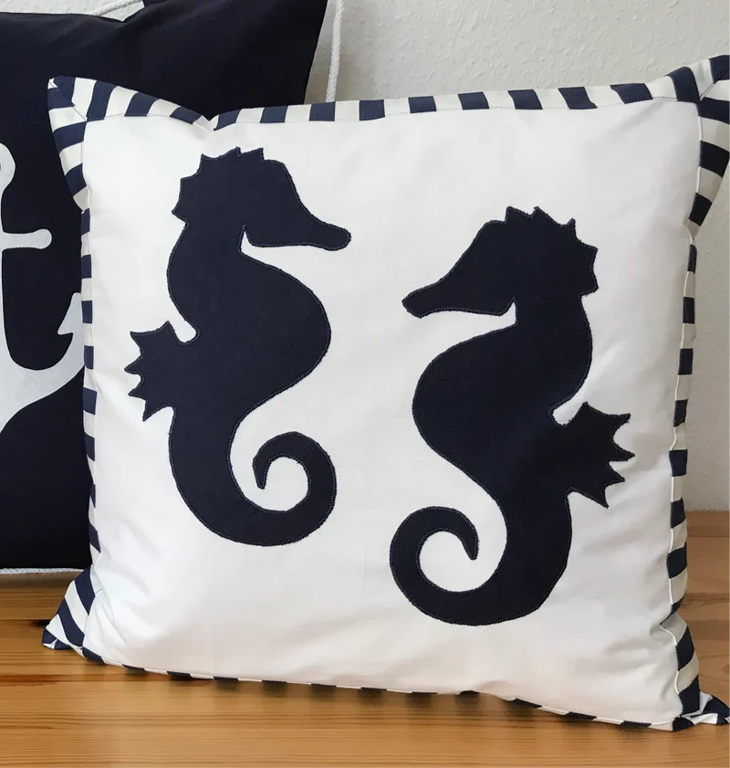 Maritime Kissenhülle, Landhausstil Kissenbezug * Seepferdchen weiß/blau