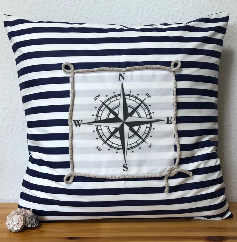 1x Maritime Kissenhülle, Kissenbezug, Landhausstil Kissen, Dekokissen Kompass blau/weiß