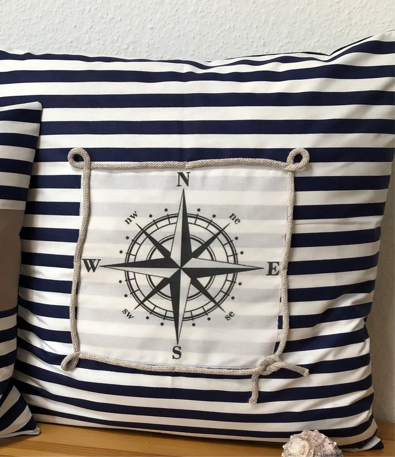 1x Maritime Kissenhülle, Kissenbezug, Landhausstil Kissen, Dekokissen Kompass blau/weiß