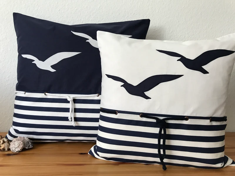 1x Maritime Kissenhülle, Kissenbezug, Landhausstil Kissen, Dekokissen Möwen weiß