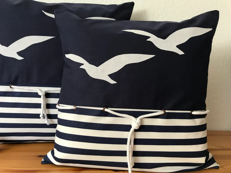 1 Maritime Kissenhülle, Kissenbezug,Landhausstil Kissen Möwen blau/weiß