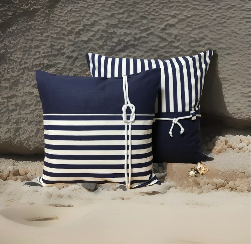 Maritime Kissenhülle, Landhausstil Dekokissen Seemannsknoten blau/weiß gestreift
