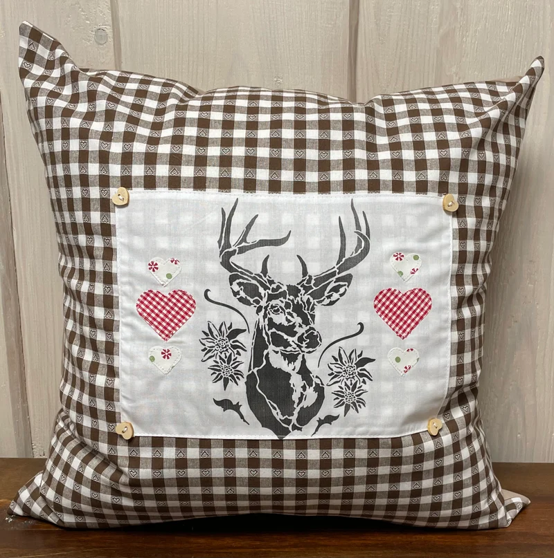 Landhausstil Kissenhülle, Kissenbezug, braun/weiß kariertes Dekokissen * Hirsch *