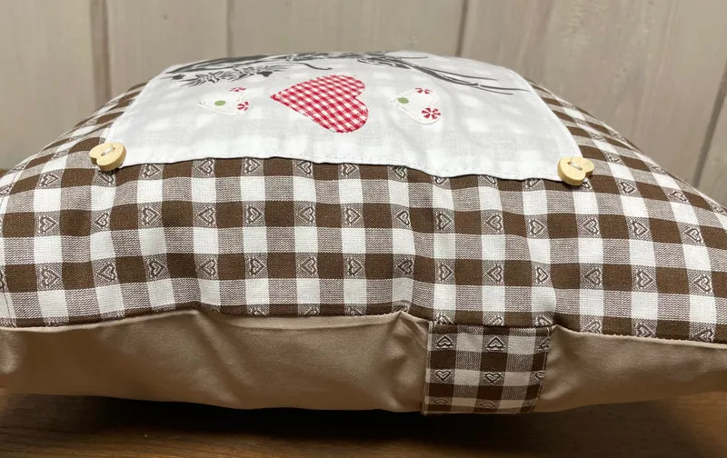 Landhausstil Kissenhülle, Kissenbezug, braun/weiß kariertes Dekokissen * Hirsch *