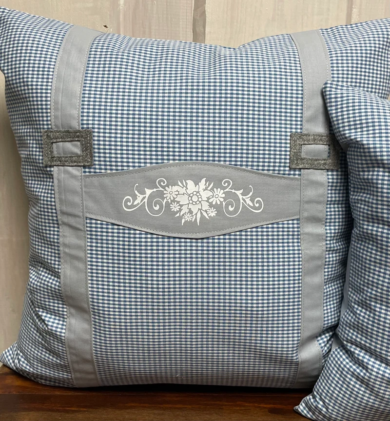 Landhausstil Kissenhülle * Kissenbezug * blau/grau kariertes Dekokissen * Hosenträger *