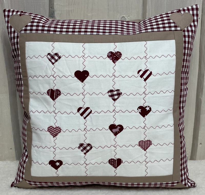 Patchwork Kissenhülle, Landhausstil Kissenbezug, dunkelrot /beige /weiß 40x40cm.