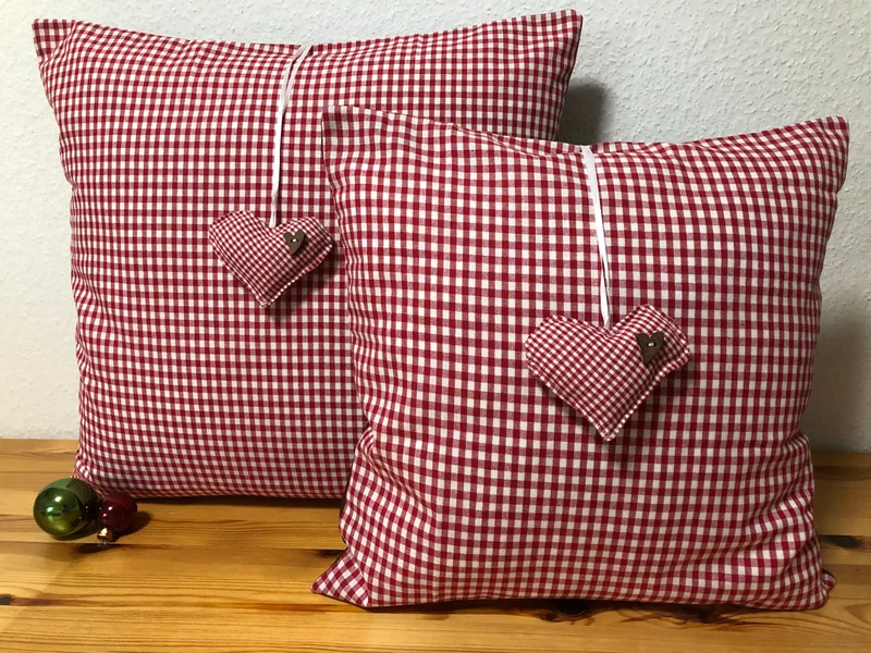 Landhausstil Kissenhülle * Kissenbezug * rot/weiß/braun kariertes Dekokissen mit Herzanhänger
