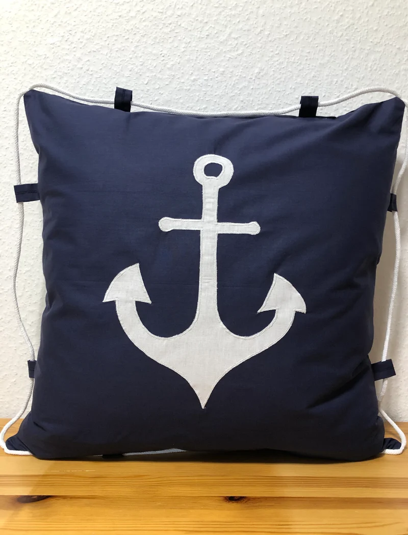Maritime Kissenhülle mit Kordel, Landhausstil Dekokissen * Anker * blau/weiß