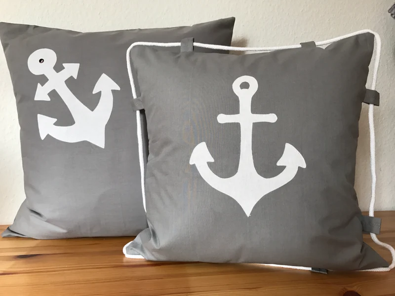 Maritime Kissenhülle mit Kordel, Landhausstil Dekokissen * Anker * grau/weiß