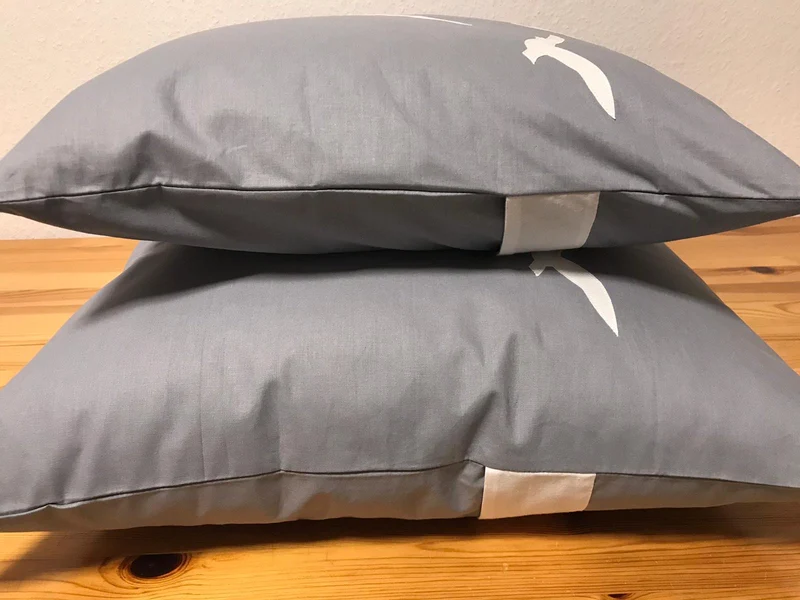 Maritime Kissenhülle, Landhausstil Dekokissen * Möwen * grau/weiß