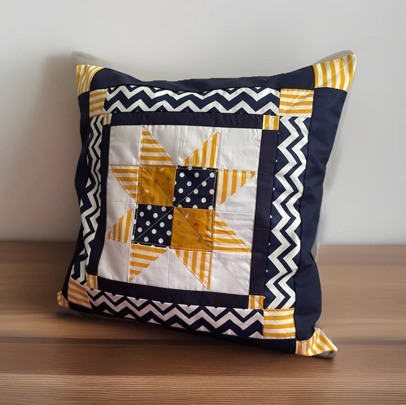 Patchwork Kissenhülle, Landhausstil Kissenbezug, blau/weiß/gelb 40x40cm