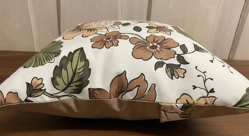 Landhausstil Kissenhülle * Kissenbezug * Dekokissen * Blumen beige/grün