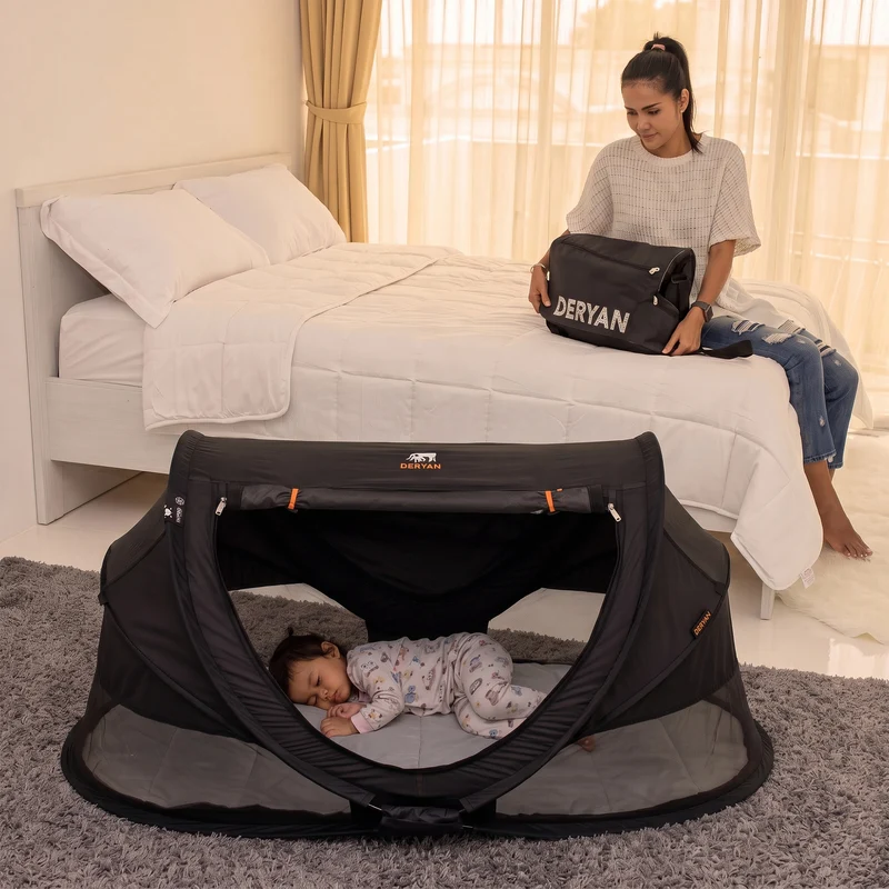 Deryan Luxus-Campingbett für Kleinkinder - Inklusive selbstaufblasender Matratze - Schwarz