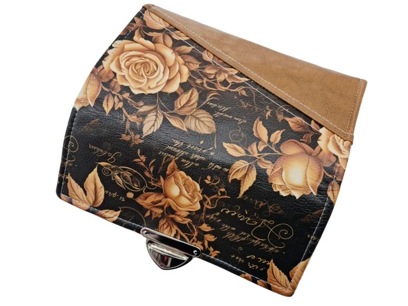 Geldbörse Uhren Rosen Letters von Atelier MiaMia