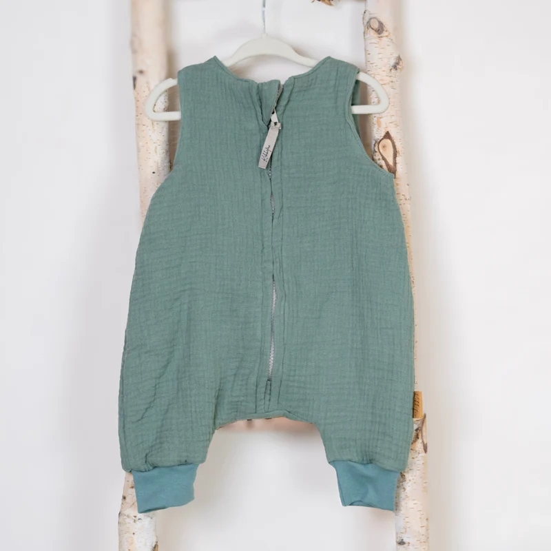 Musselin-Schlafsack mit Füßen – Für kleine Entdecker mit Freiheitsdrang "Mint"