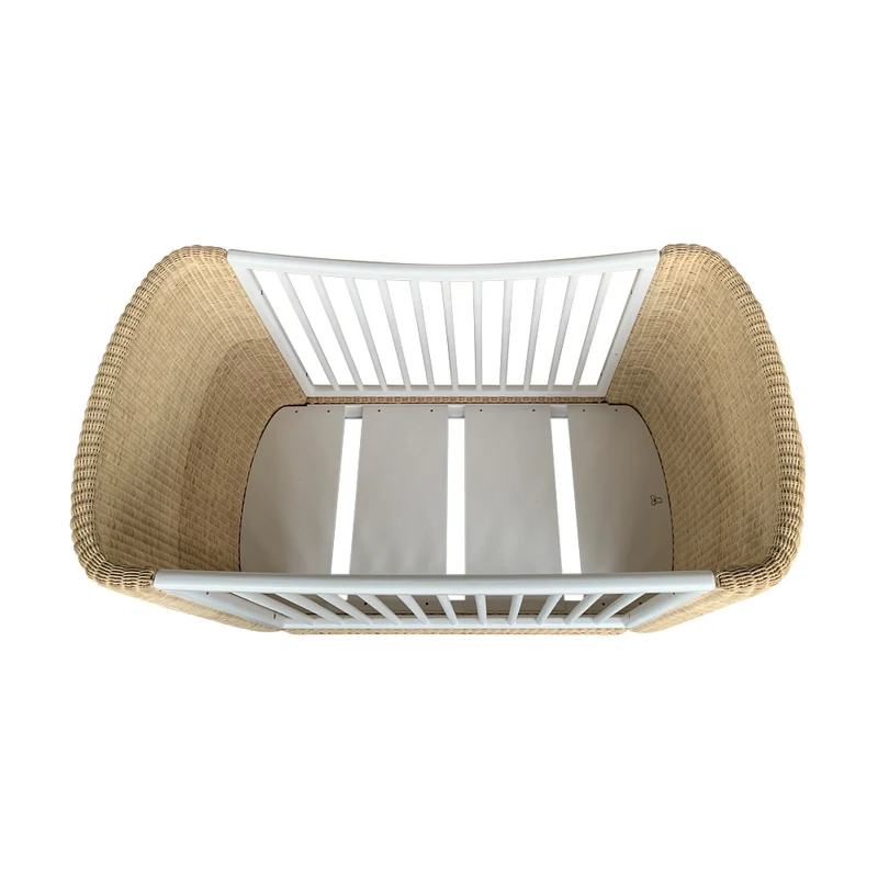 Mitwachsendes Babybett Coquillage aus Rattangeflecht & Holz