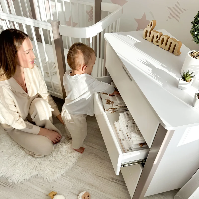 Babybett Beistellbett Elly aus Buchenholz mit Matratze, Weiß/Cappucino