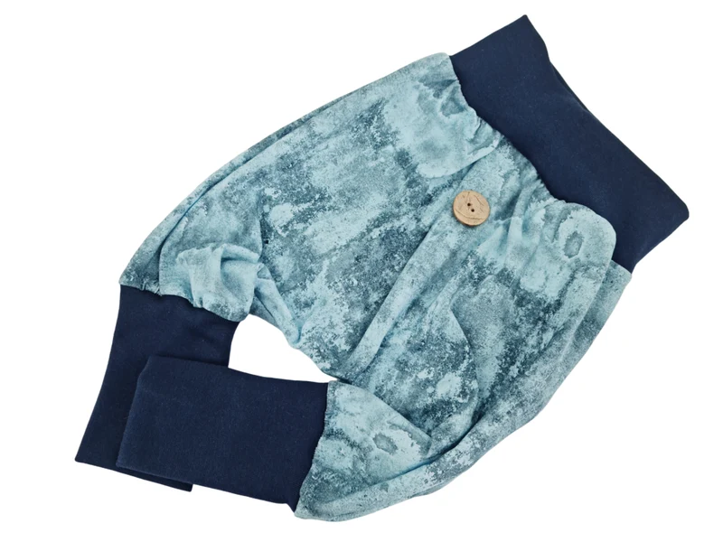 Coole Pumphose oder Babyset mit Knopf bis Gr. 140 blau von Atelier MiaMia