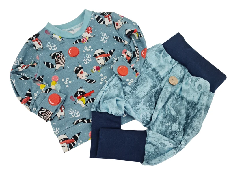 Coole Pumphose oder Babyset mit Knopf bis Gr. 140 blau von Atelier MiaMia