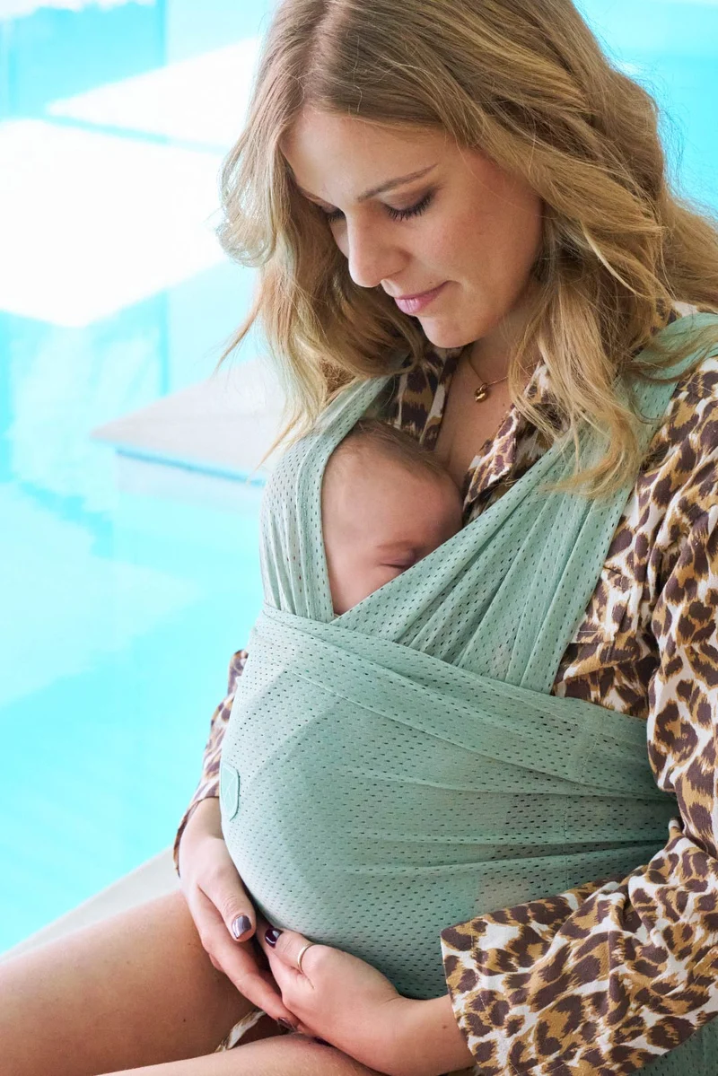 CUDDLE BREEZE Newborn Watersling Baby Wrap - Pale Green