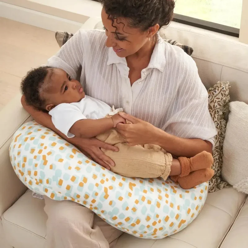 Il Tutto Feeding Pillow