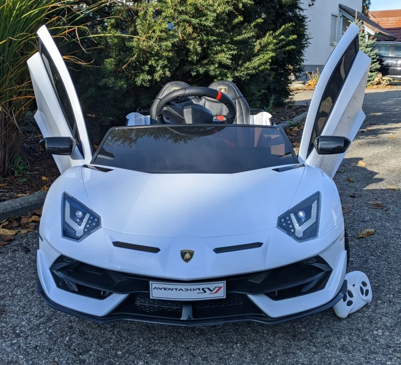 Lamborghini Aventador SVJ weiß - mit Fernbedienung