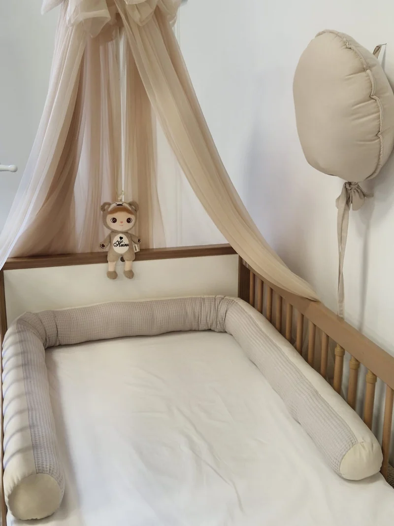 Wickeltischumrandung | Bettumrandung ROYAL | Waffelpique Beige & Velours Natural | 220 cm | Einzelstück