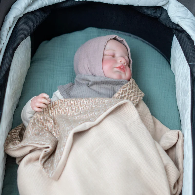 Babydecke Waffeljersey & Jersey - beige 100×70 cm – Sommerdecke für Kinderwagen, Babyschale & Zuhause