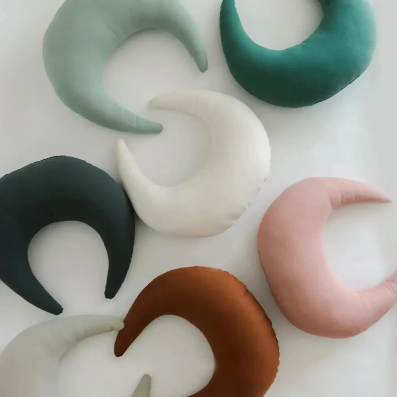 Snuggle Me Feeding Pillow - Gumdrop