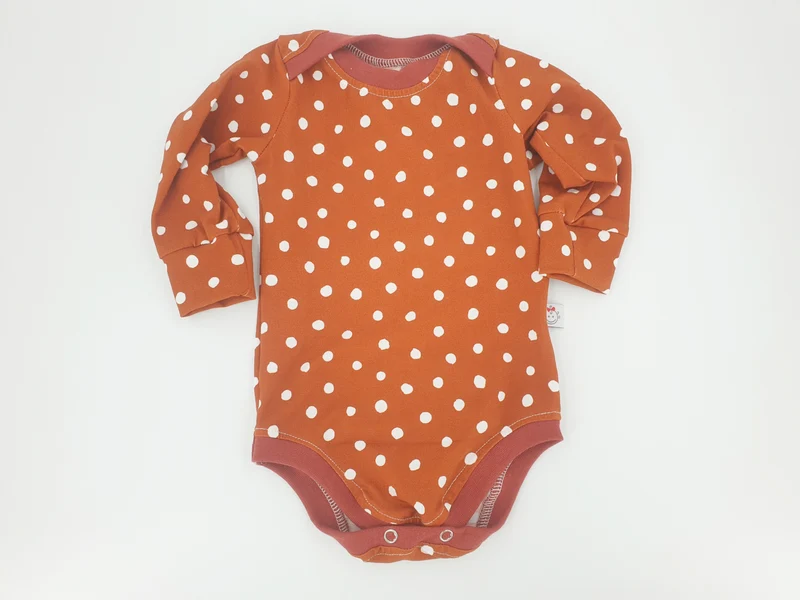 Body kurz und lang ärmlig auch als Baby Set Terracotta Dots von Atelier MiaMia