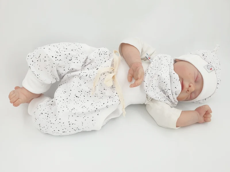 Coole Pumphose oder Babyset kurz und lang weiß kleine Tupfen schwarz von Atelier MiaMia