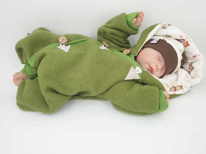 Walk - Overall Baby Kind von 50 bis 110 Designer Walkoverall grün Waldtiere von Atelier MiaMia