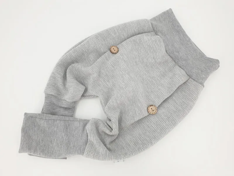 Coole Pumphose oder Babyset Knopfhose Waffeljersey grau meliert115 von Atelier MiaMia