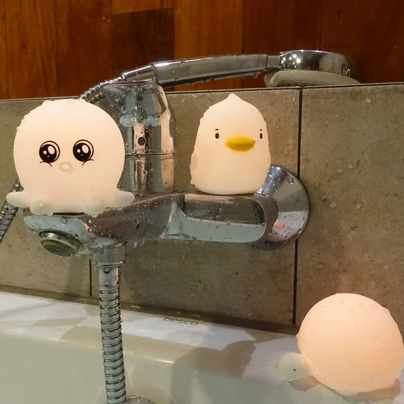 Wasserspieltiere 3 Stück aus Silikon, leuchtend
