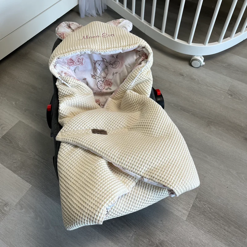 Einschlagdecke für Babyschale mit Klett | Premium Baumwolle & Waffelpique