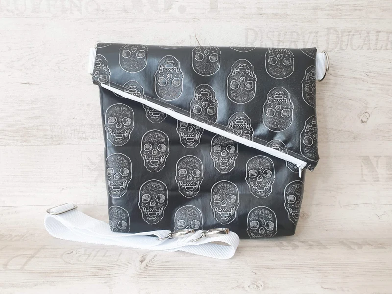 Handtasche oder Set Totenkopf von Atelier MiaMia