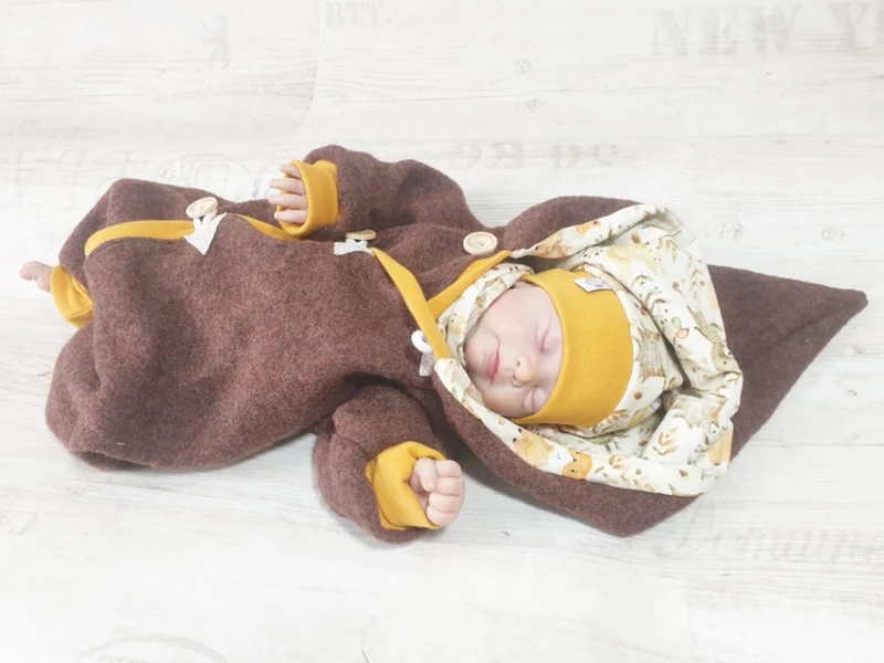 Walk - Overall Baby Kind von 50 bis 110 Designer Walkoverall Braun Waldtiere --Walk W5 von Atelier MiaMia