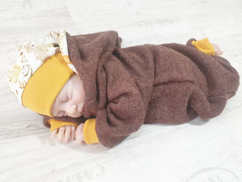 Walk - Overall Baby Kind von 50 bis 110 Designer Walkoverall Braun Waldtiere --Walk W5 von Atelier MiaMia