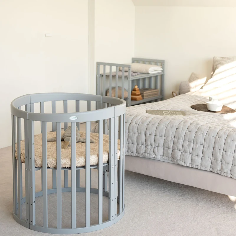 Mitwachsendes Babybett Ova 7in1 mit Matratze