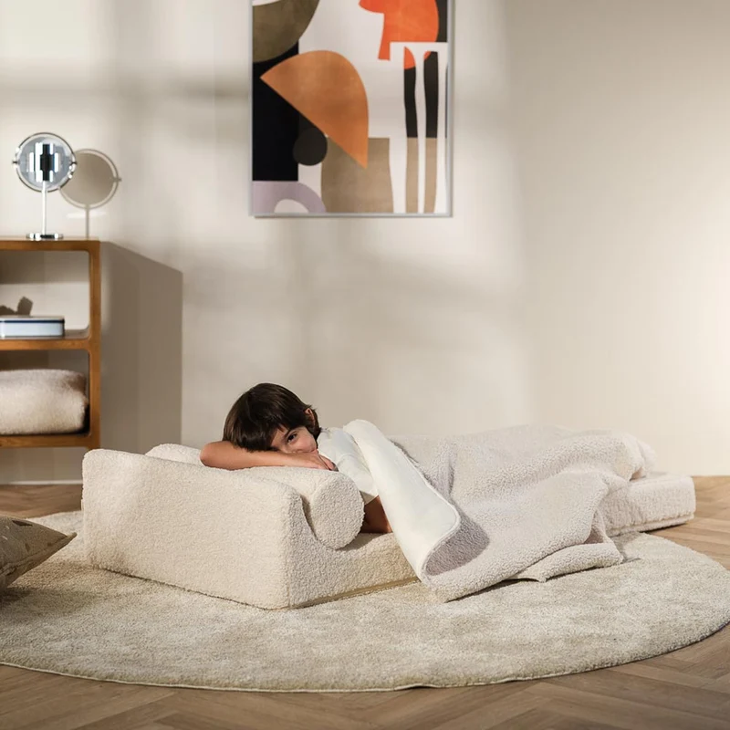 Klappsessel Flipster aus Teddy-Stoff